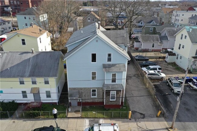 Building Photo - 74 Watson St Unit 1