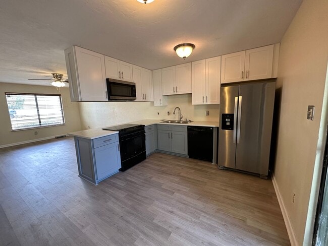 Photo - 2 Bedroom Apartment Walking Distance to FSU