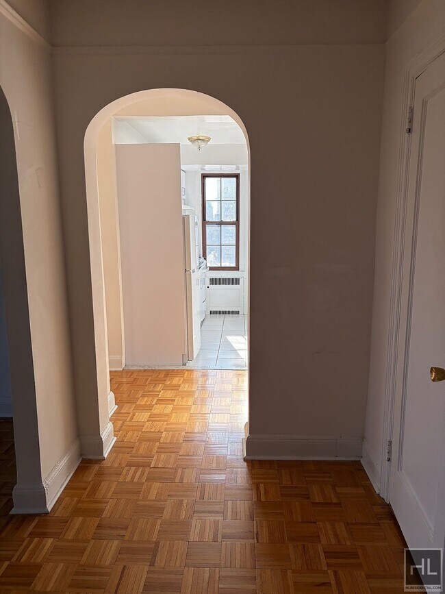 Photo - CRANBERRY STREET Unit 9C