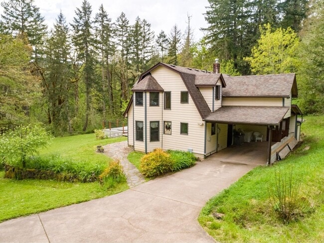 New Price! Custom Home - New Price! Custom Home