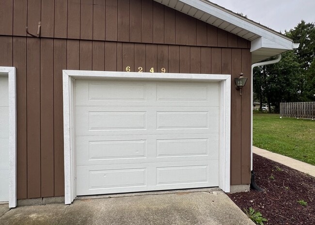 Photo - 6249 Amanda Dr