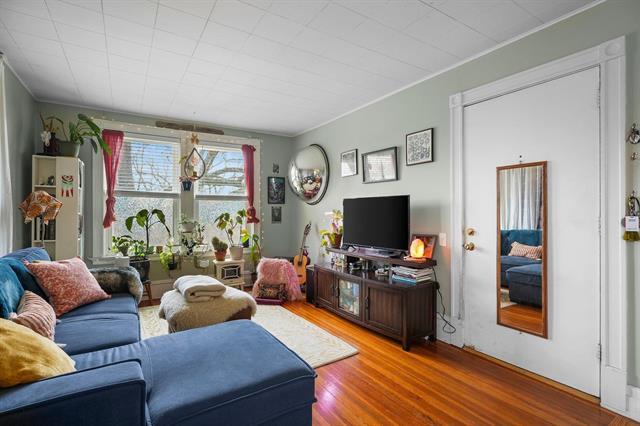 1140 E Johnson St Unit 4