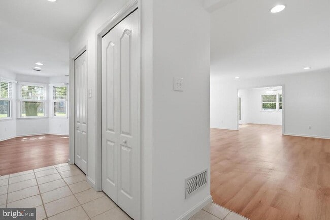 Photo - 312 Woodvale Dr