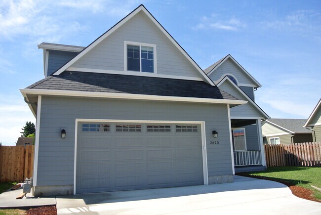 Photo - 2620 Newton St