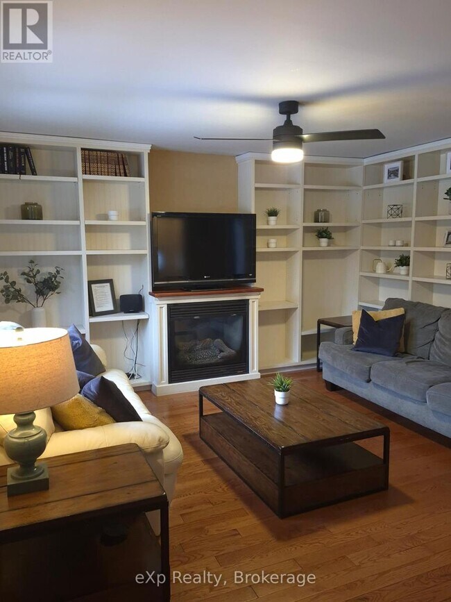 Photo - 80 Church St