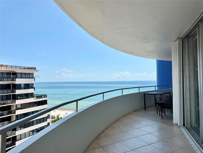 Photo - 5161 Collins Ave Unit 1612