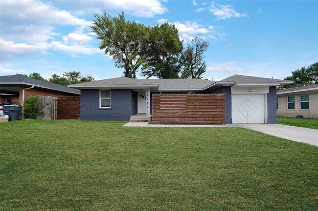 Photo - 10208 San Lorenzo Dr House