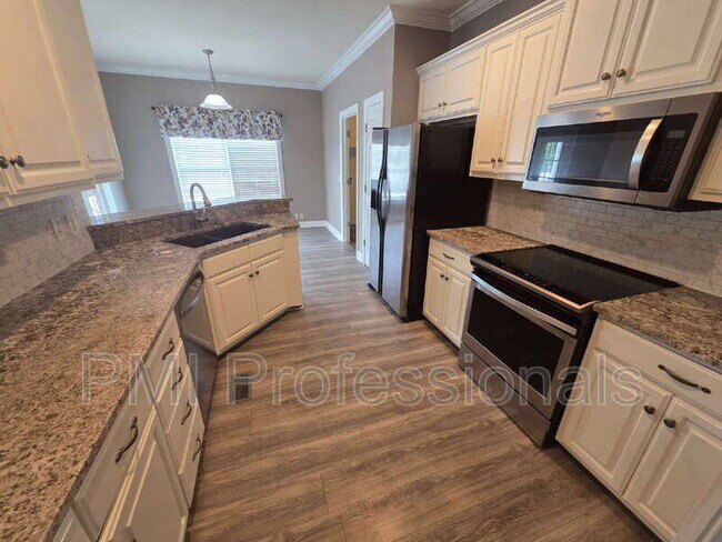 Photo - 3606 Geneva Dr