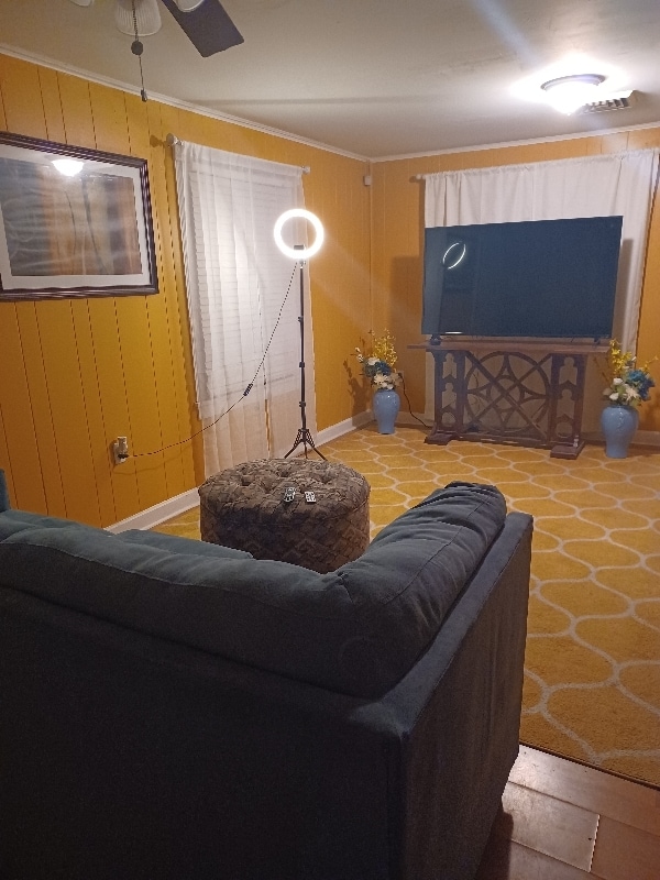 Photo - 4502 Croyden Ave