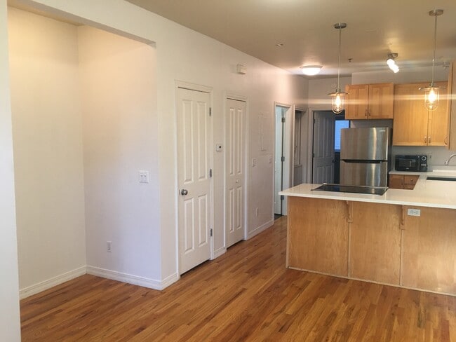 Photo - 1600 Humboldt Street Unidad A