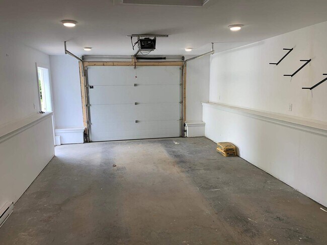 Photo - 450 Kinsac Rd Unit 1