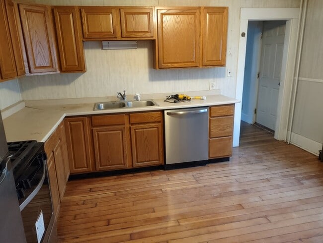 Photo - 16 Kilby St Unit 3