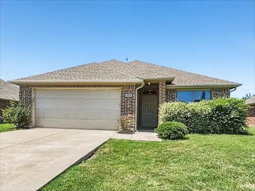 Building Photo - 413 Windridge Dr