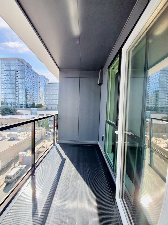 Photo - Downtown Bellevue 1BR Condo with Parking | Walk to Bellevue Square Unit 315