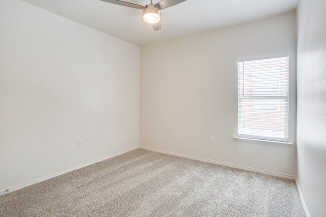 1718 Corpus Ave