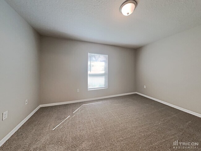 Photo - 9268 Gibralter St