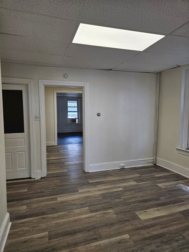 Photo - 735 N George St Unidad 735 N GEORGE ST. #1FL