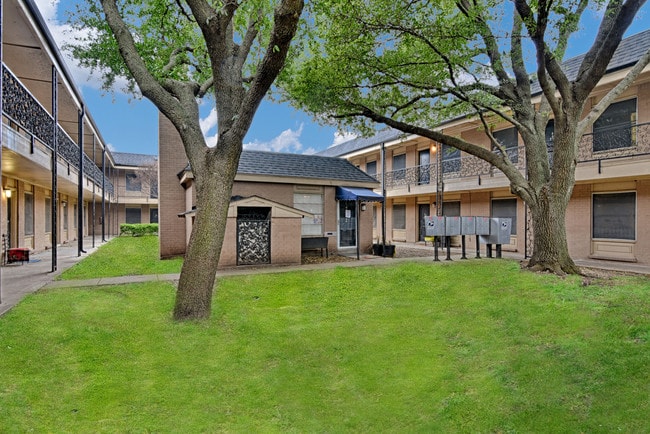 Photo - Marisposa Park Apartments