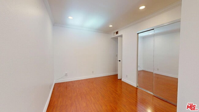 Photo - 5652 Yolanda Ave Unidad 6