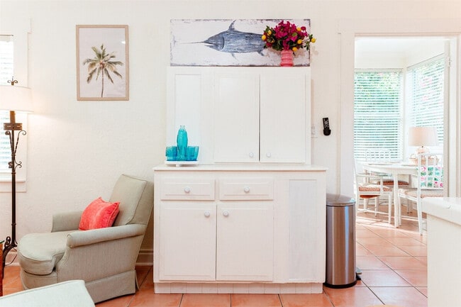 Building Photo - 519 28th St Unit ID1438394P