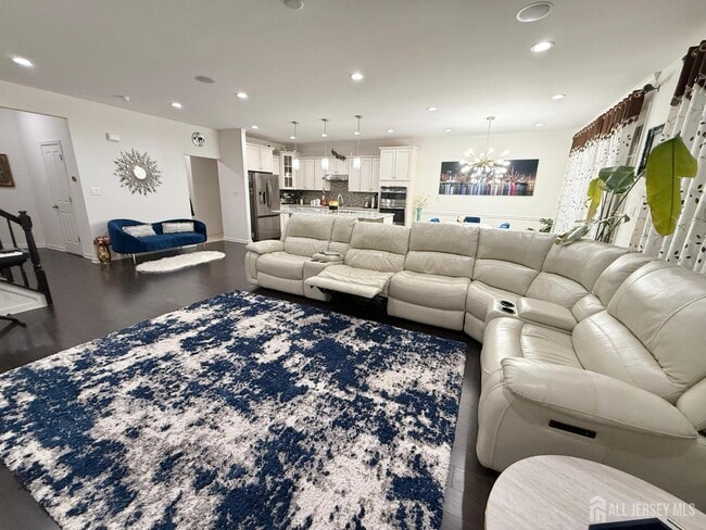 Photo - 39 Periwinkle Dr