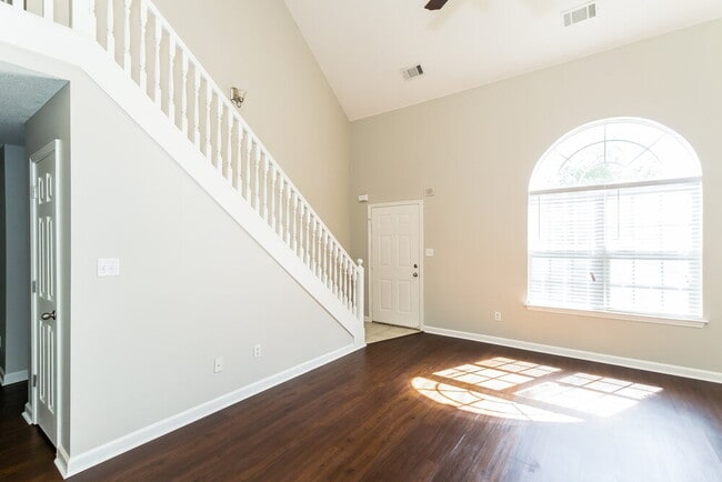 Photo - 225 Magnolia Garden Ln