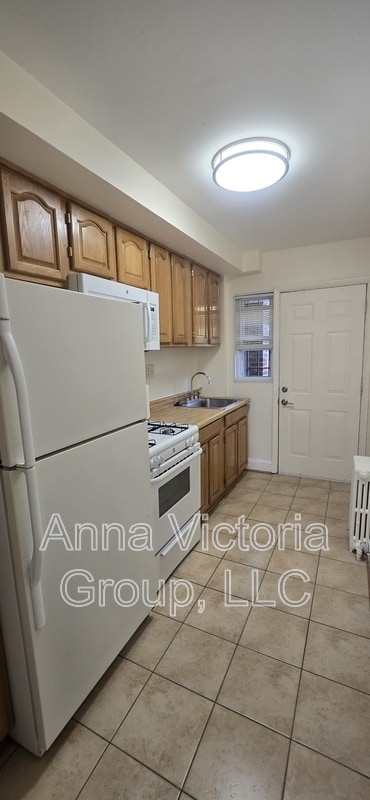 Photo - 125 Galveston Pl SW