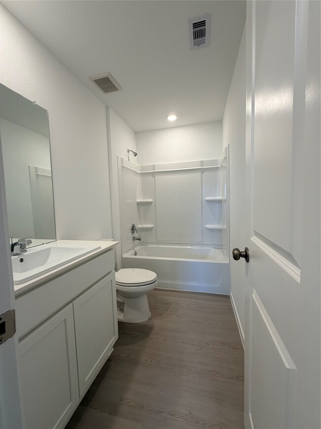 Photo - 18760 LOOM Dr