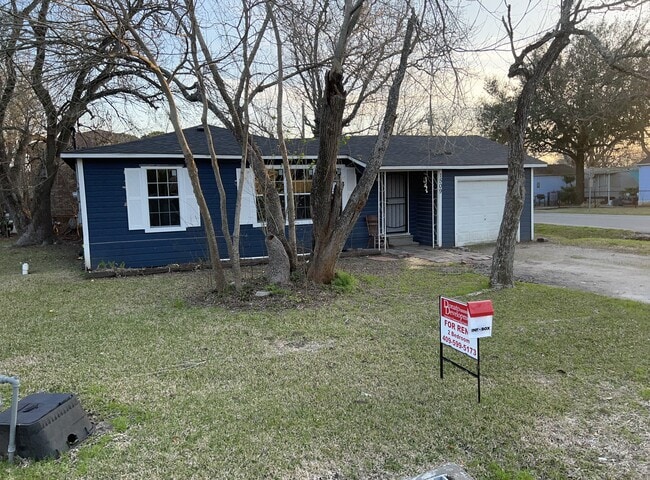 Photo - 1509 Main St