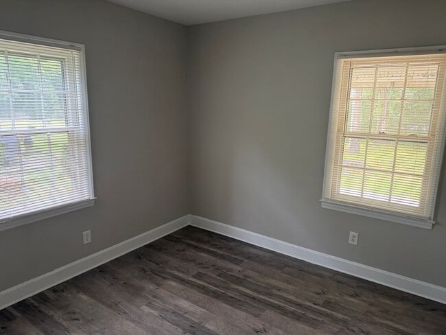 Photo - 5200 Amity Pl