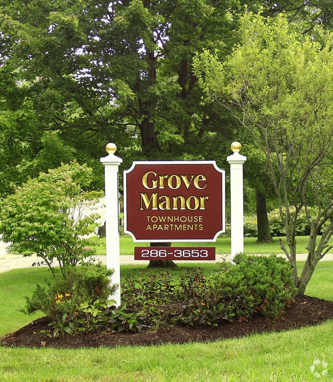Grove Manor Apartments