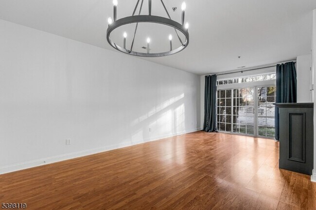 Photo - 225 Windmill Ct