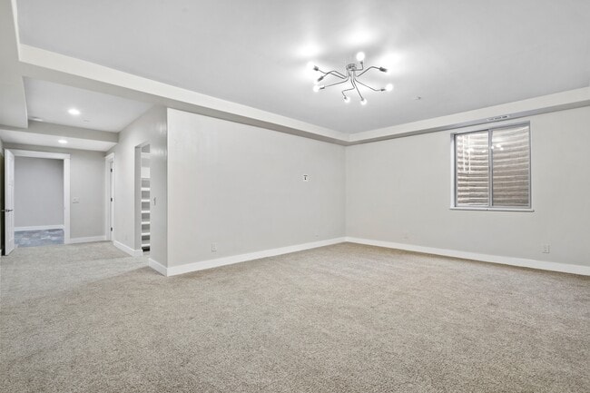 Photo - 1338 4000 N St