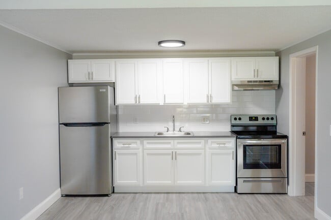 Photo - Windwood Apartments