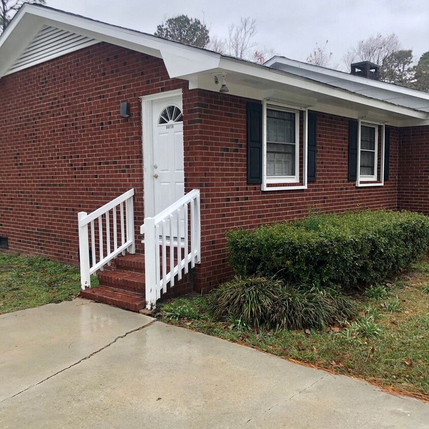 Photo - 327 Pinecliff Drive