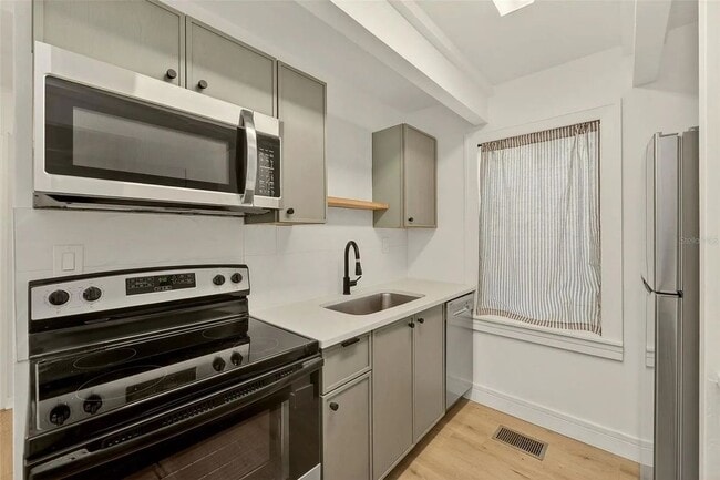 Photo - 925 16th Ave N Unit Apt 1