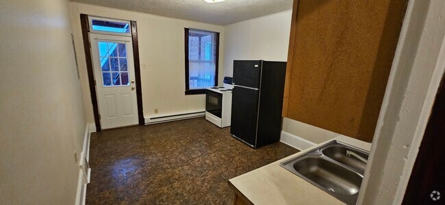 Building Photo - 109 Polk St Unit 2 Rental