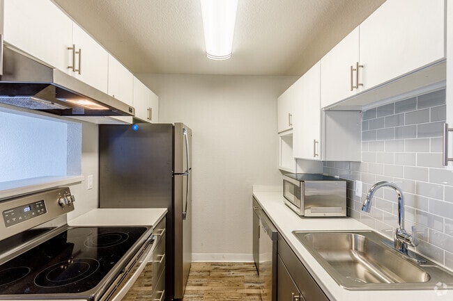 1BR, 1BA - Blue Spruce - Westward Heights Apartments