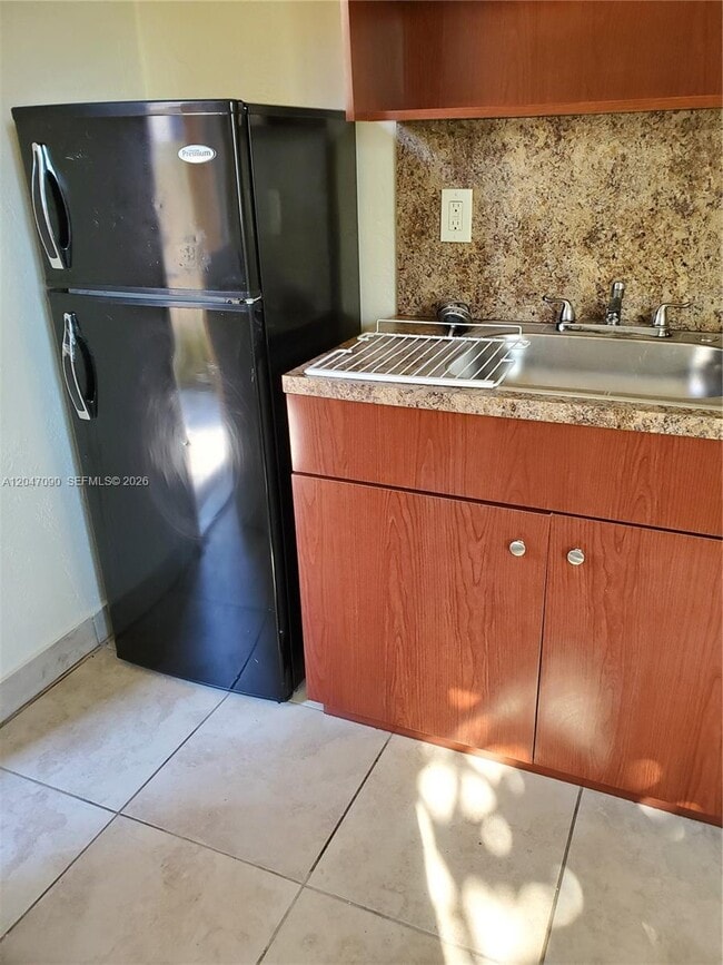 Photo - 13770 NE 20th Pl Unidad 03