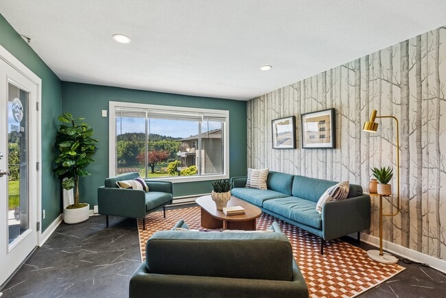 Photo - Overlook at the Willamette