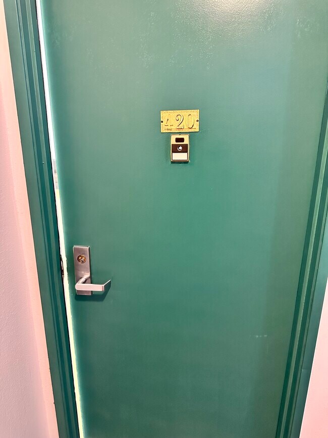 Photo - Churchill Apartments