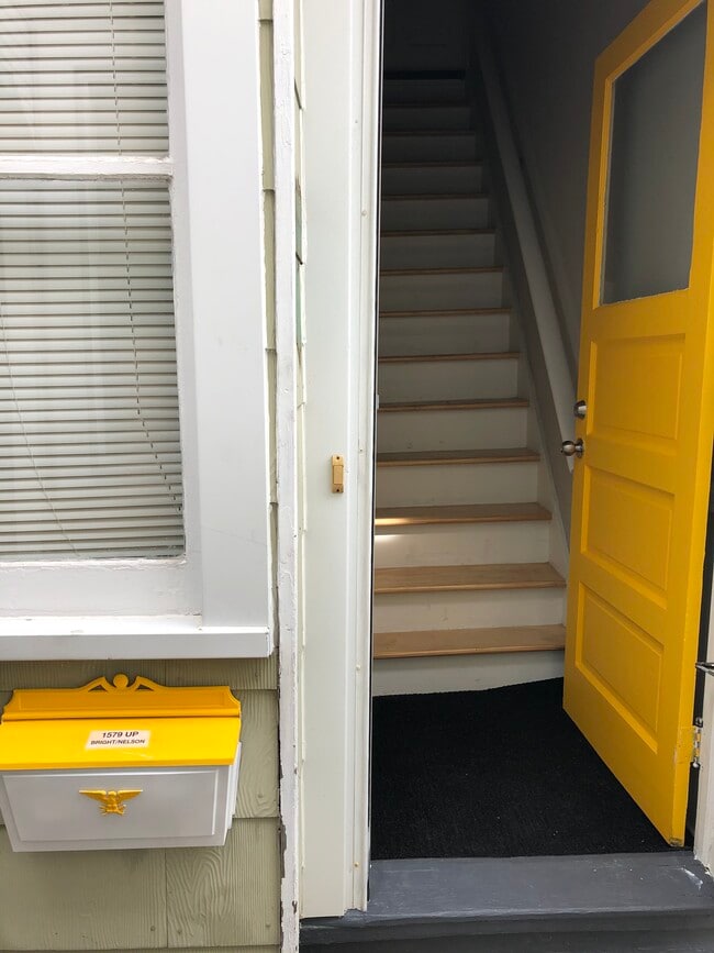 Photo - 1579 E 32nd St Unit Up