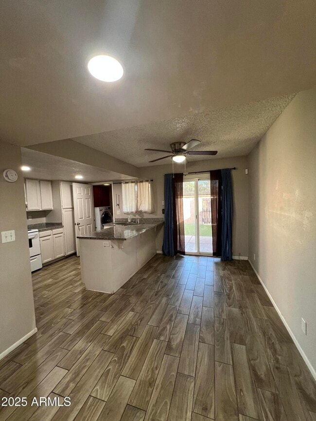 Photo - 5819 N 59th Dr