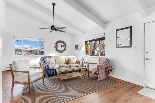 Photo - 1190 Oak St Unit SI ID1604801P