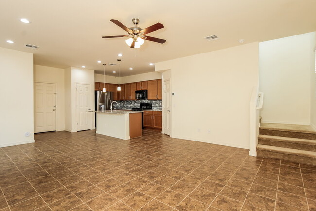 Photo - 3815 S 58th Ln