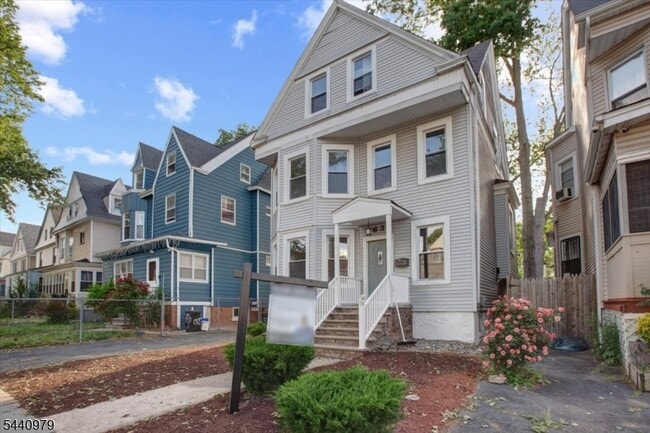 Photo - 163 Greenwood Ave