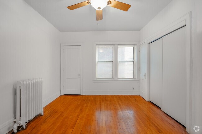 Studio, 1BA - 395 SF