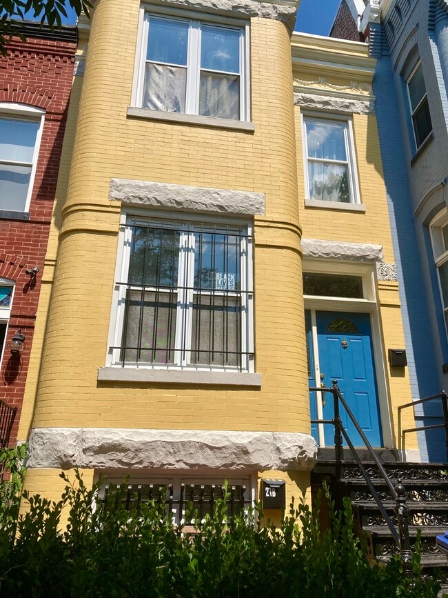 Photo - 27 Q St NW
