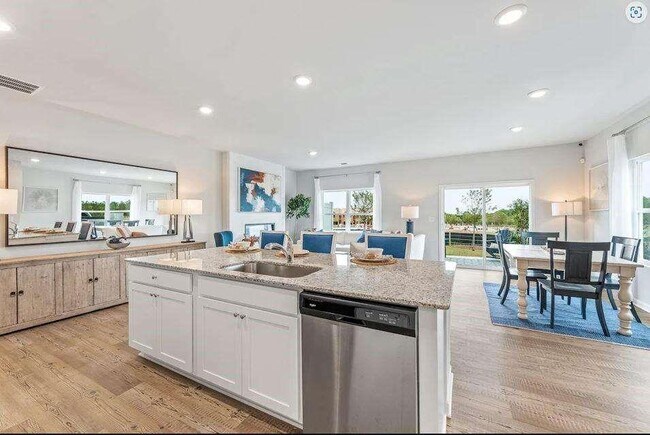 Photo - 5165 Sidney Sq Dr