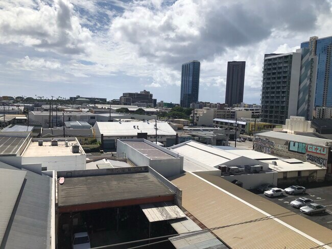 Photo - 803 Waimanu St Unit A